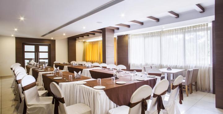 Hotel Le Ruchi The Prince Мисор Екстериор снимка