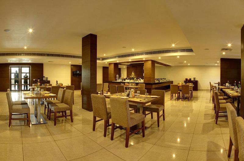 Hotel Le Ruchi The Prince Мисор Екстериор снимка